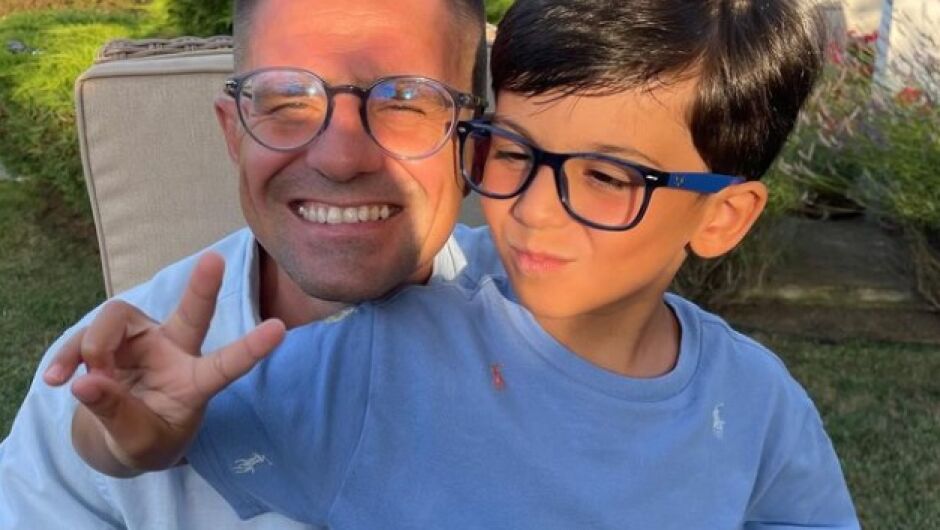 Андрей Арнаудов за очилата на сина си: Вече сме дует интелектуалци! (СНИМКИ)