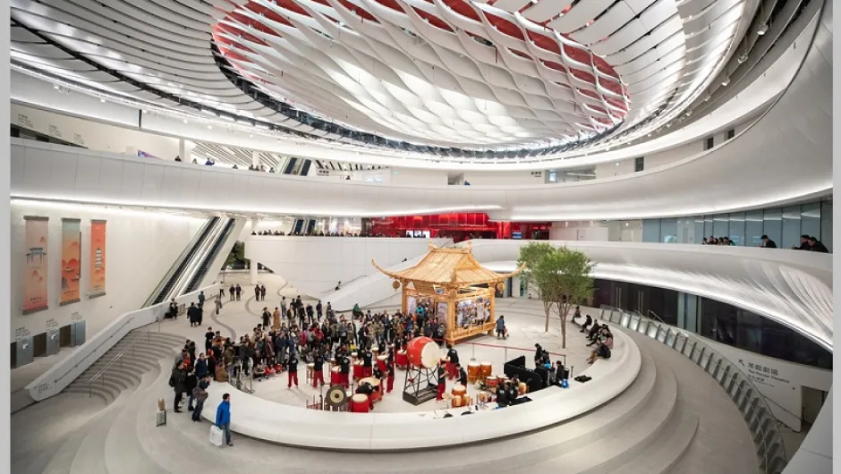 Нов оперен център в Хонг Конг отваря врати