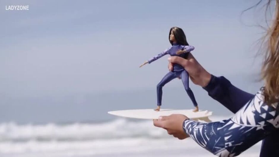Барби пусна на пазара кукли спортистки, които да вдъхновяват младите момичета (ВИДЕО)