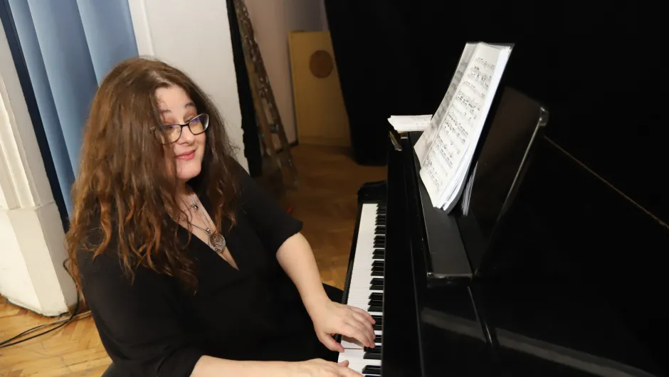 Пианистката Фани Куцарова: Три сонати на Бах ще звучат за първи път с гъдулка в проекта 