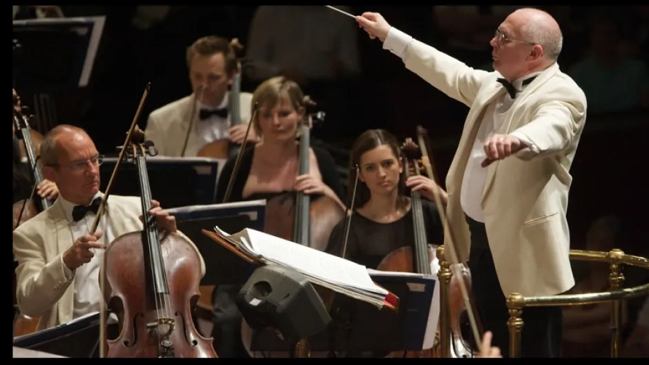 Пол Бейтман оглавява Националния симфоничен оркестър на Великобритания
