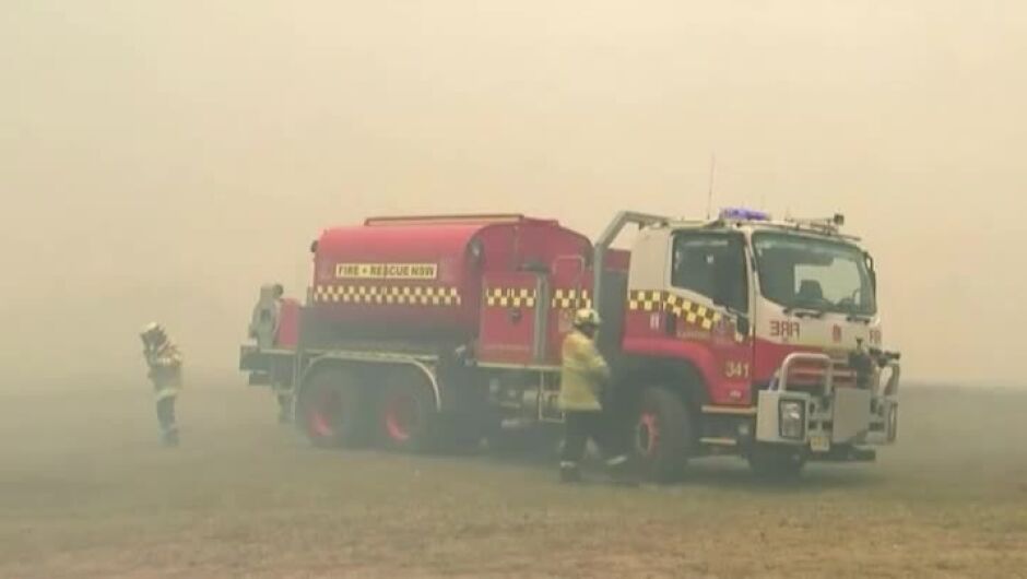 Бременна в 3-ия месец пожарникарка продължава да се бори с огъня в Австралия (ВИДЕО)