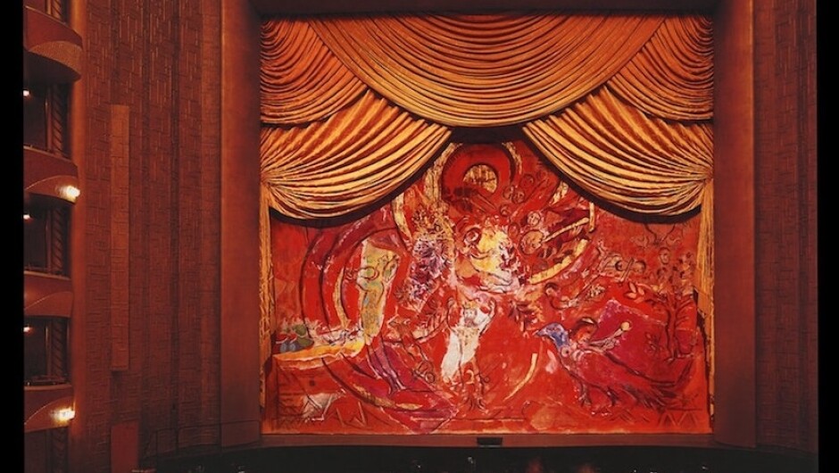Изложиха на търг завеса на Метрополитън опера от постановката „Вълшебната флейта