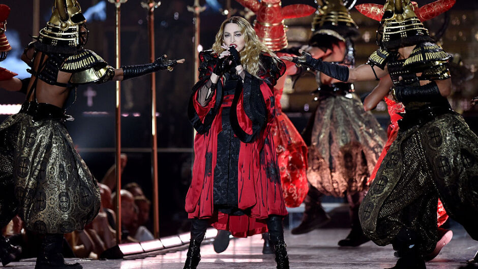 Мадона откри турнето си след тежко заболяване, отправи послание за мир в Близкия изток (ВИДЕО)