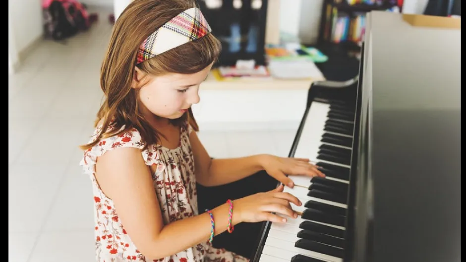 Колко е важно детето да свири на пиано…