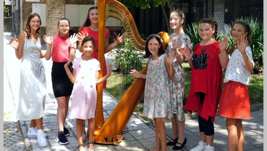 Родители и млади таланти организират концерт за закупуване на нова арфа в рамките на Софийски музикални седмици