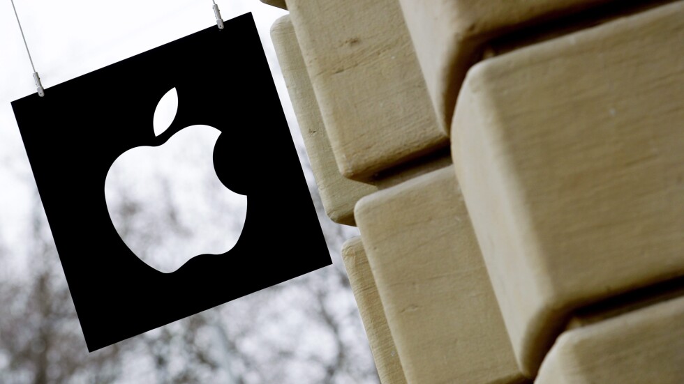 Американски регулатор разследва кредитната карта на "Епъл"
