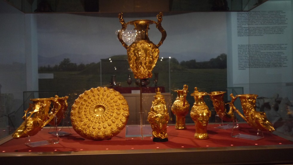 Панагюрското съкровище: Оригиналните златни съдове отново са у нас