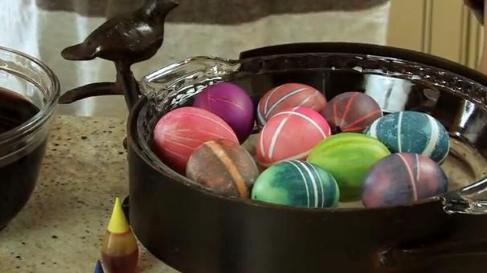 Лесна декорация на яйца с гумени ластици