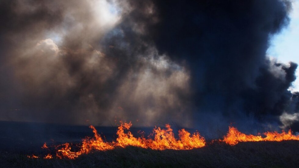Нов пожар в Елховско - в село Вълча поляна има изгорели постройки