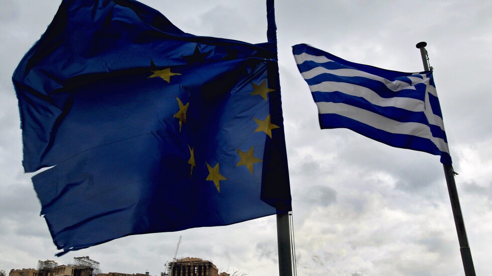 Кредиторите искат от Гърция да спести още 450 милиона евро