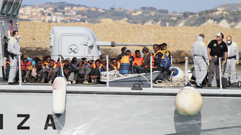400 мигранти са изчезнали в Средиземно море