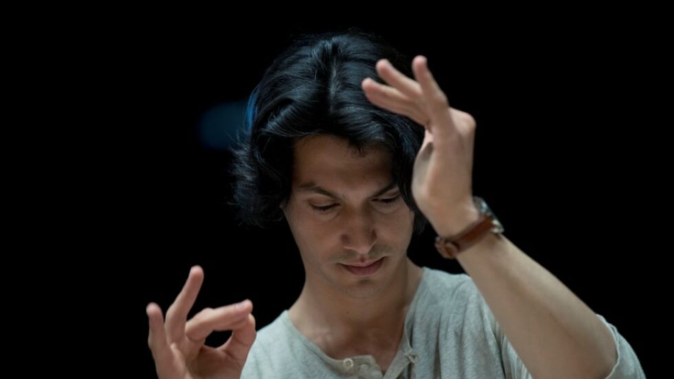 Красив, талантлив и дяволски успешен – диригентът Йордан Камджалов 