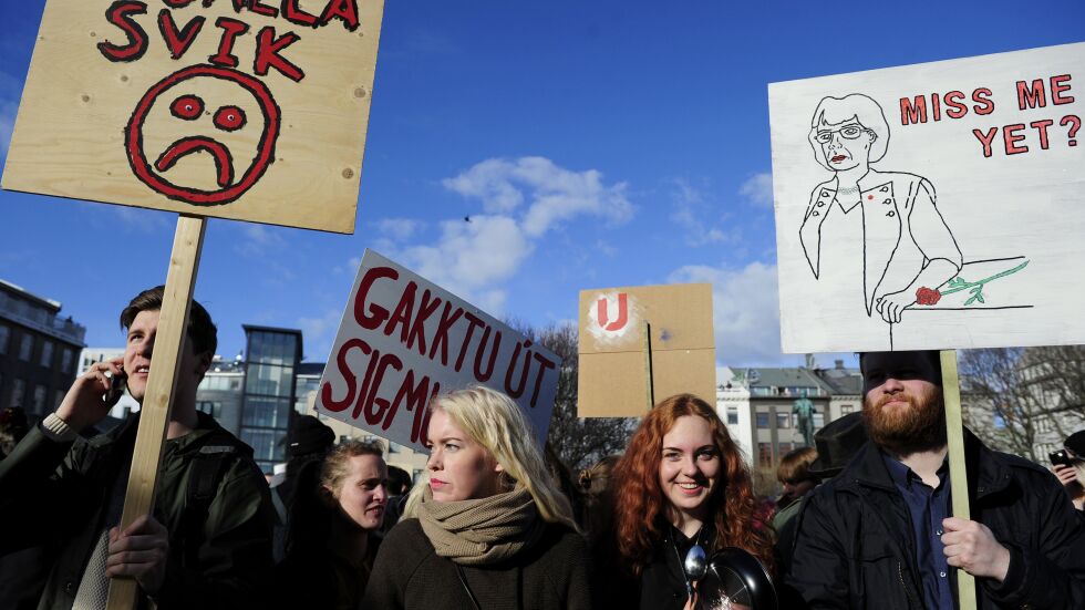 Нестихващи протести в Исландия, премиерът поиска разпускане на парламента