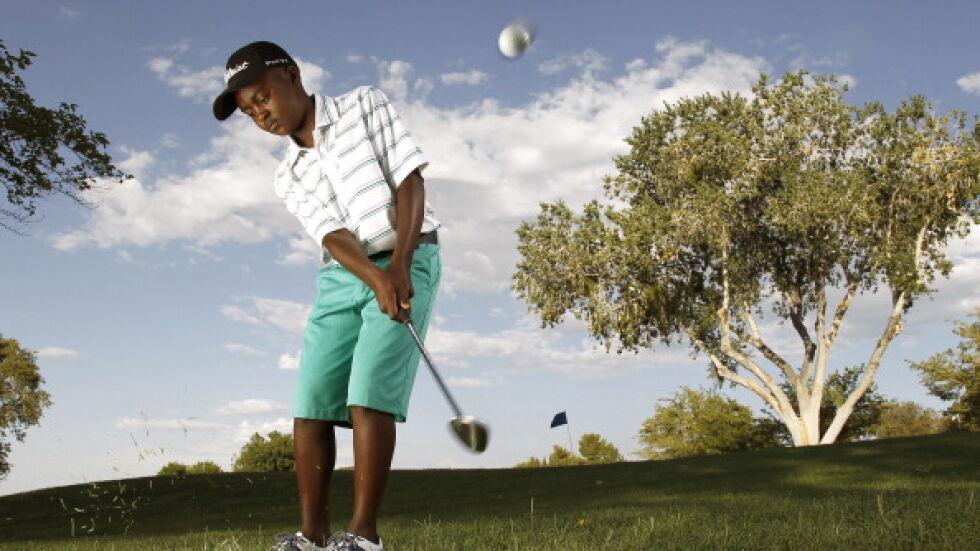 В САЩ сравняват млад голфър с легендата Тайгър Уудс 
