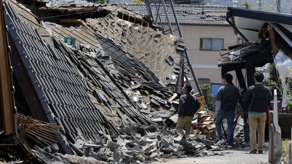 Земетресение с магнитуд от 7.4 по Рихтер отново разлюля Япония