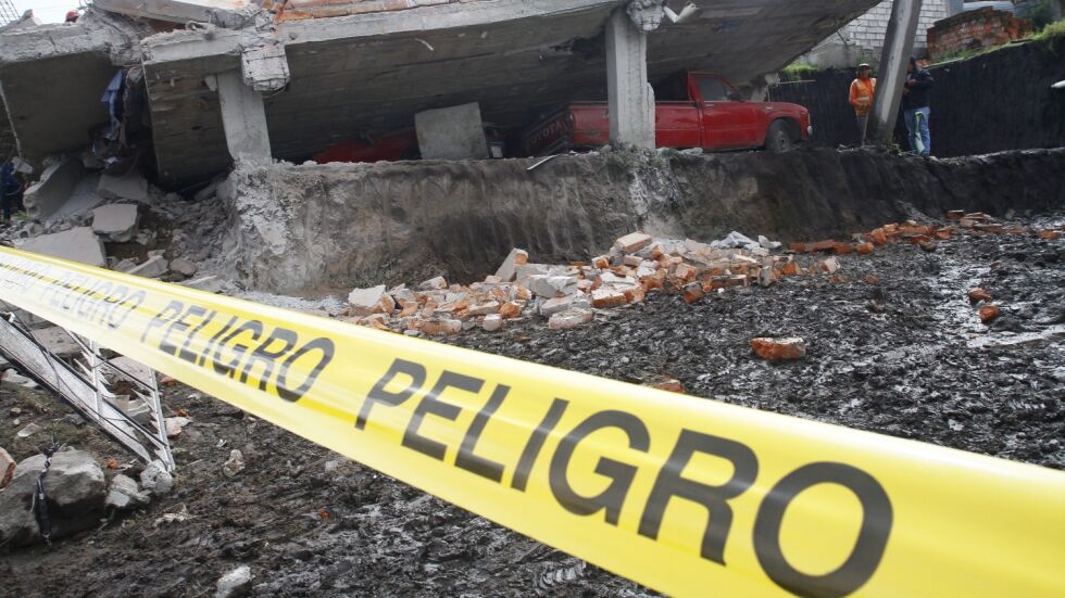 Броят на жертвите от земетресението в Еквадор нарасна на 350