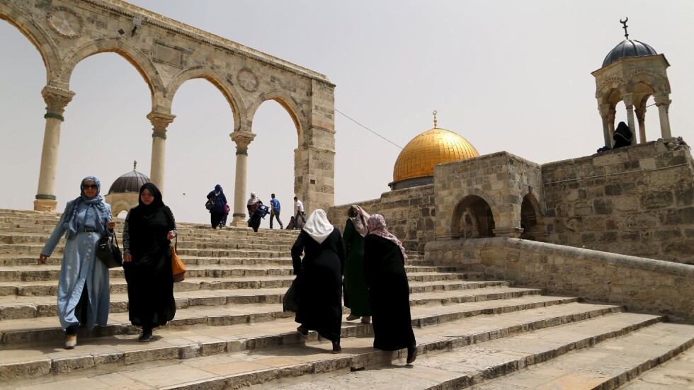 Израел премахва металните детектори на входовете към Площада на джамиите
