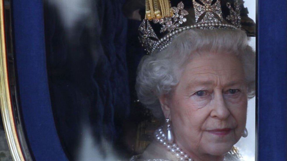  Елизабет II: Камила ще бъде кралица