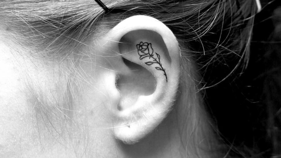 Хеликс татуировките за уши са новият тренд