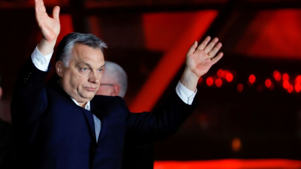 Виктор Орбан печели убедително изборите в Унгария