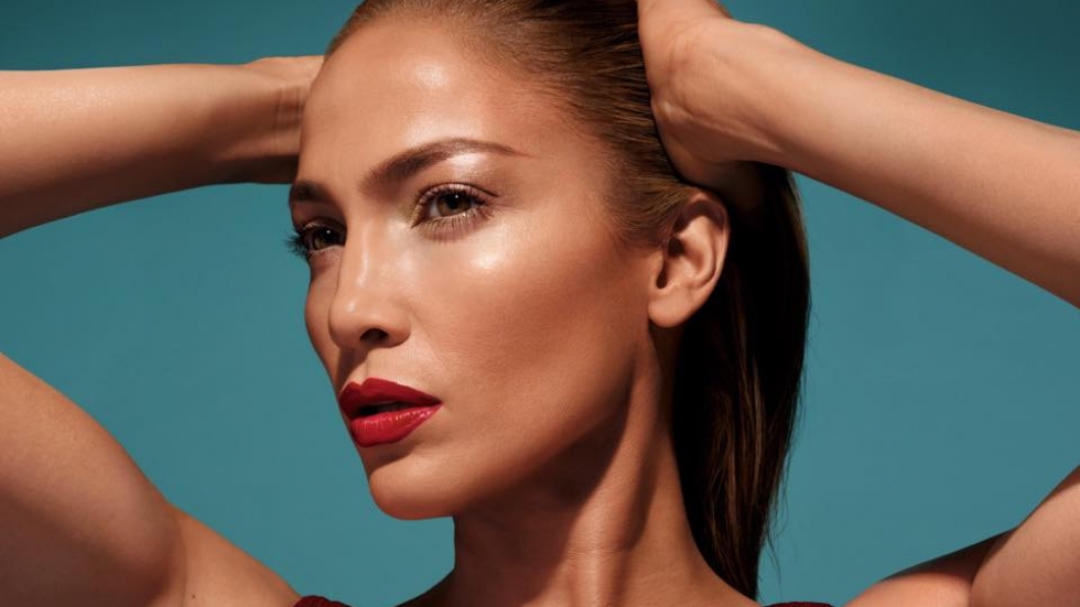 Дженифър Лопес пуска собствена линия декоративна козметика