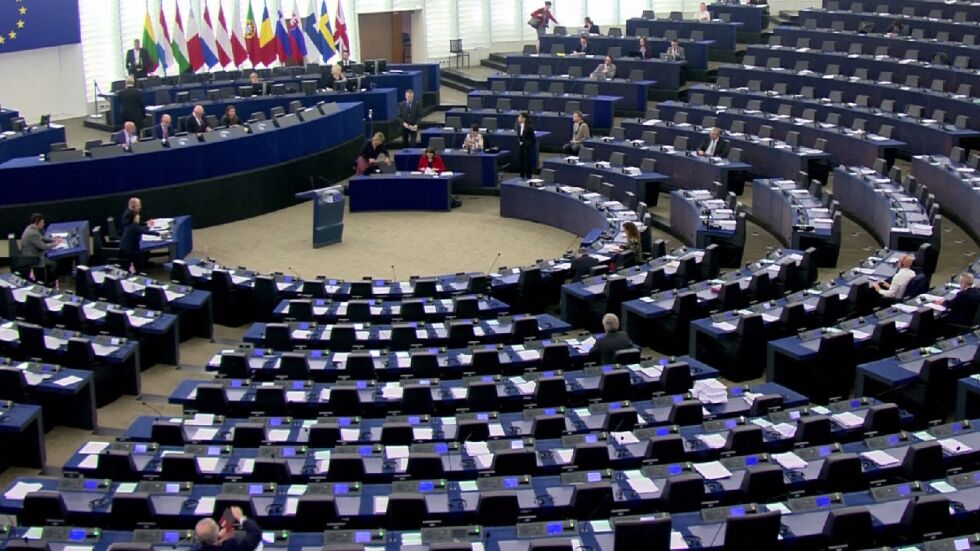 Европарламентът започва масова кампания за вота през май