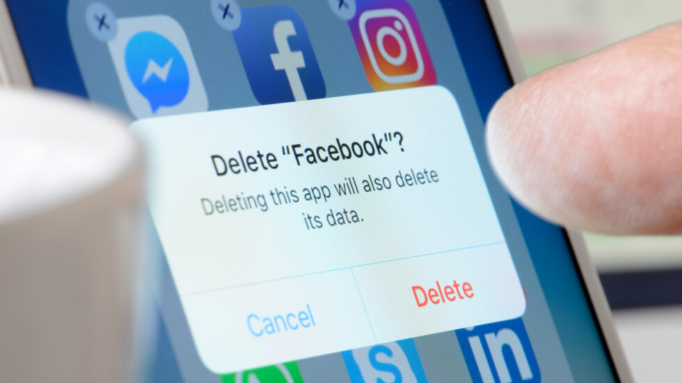 “Фейсбук“ осъди решението на Русия да блокира достъпа до социалната мрежа