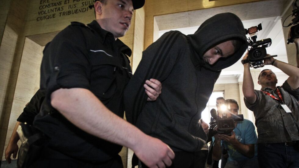 Съдът наложи най-тежката мярка на задържания за ранената полицайка