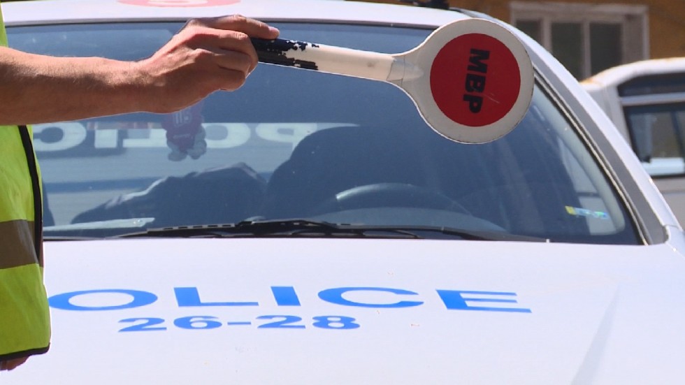 Полицай е пострадал при задържане на агресивен шофьор в София