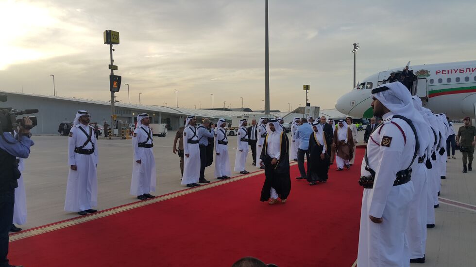 Румен Радев пристигна на посещение в Катар 