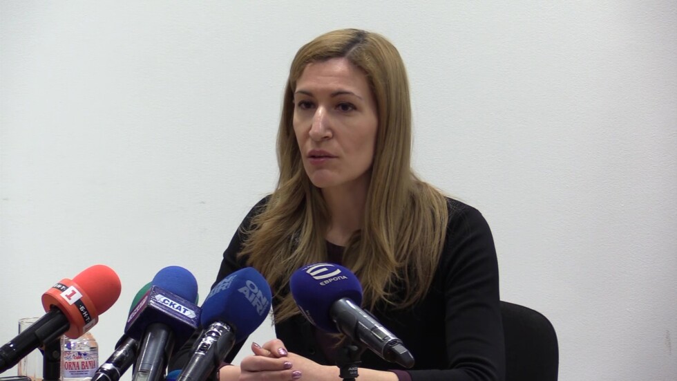 Ангелкова: Ясно съм декларирала моите имоти, къща нямам никъде 