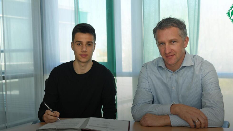 Синът на Илия Груев подписа професионален договор с "Вердер" Бремен