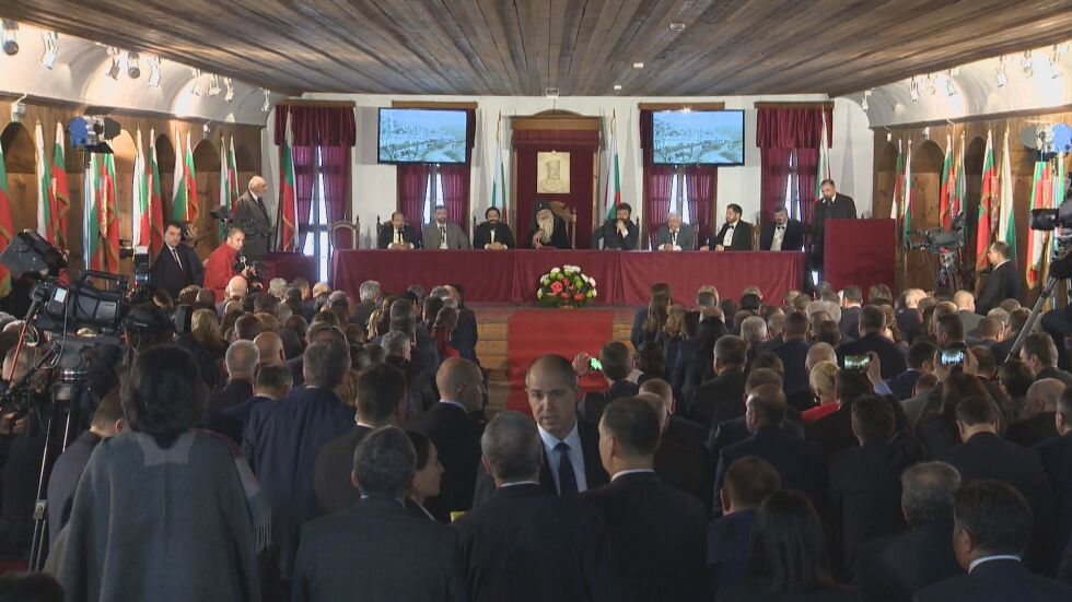 Годишнината на Търновската конституция събра управляващи и опозиция в Търново