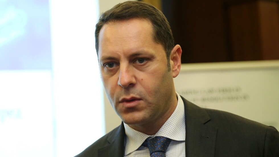 Антикорупционната комисия: Александър Манолев бил в конфликт на интереси