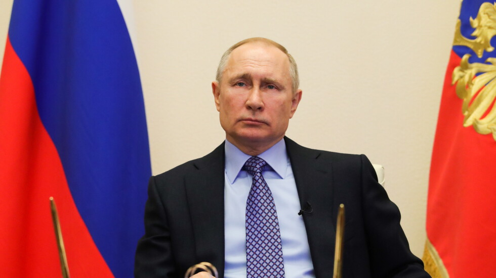 Путин удължи неработните дни до края на април заради коронавируса