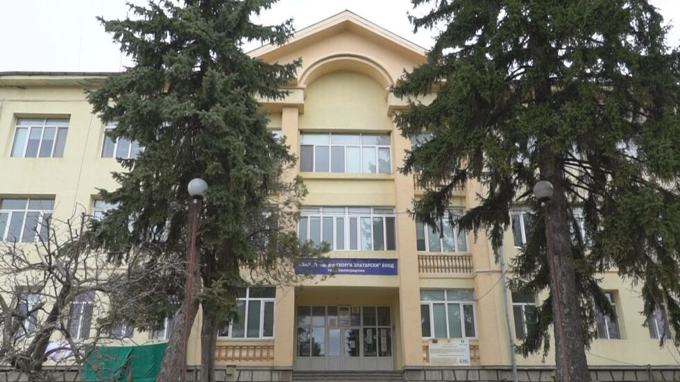 Част от подалите оставки лекари се върнаха в болницата в Белоградчик 