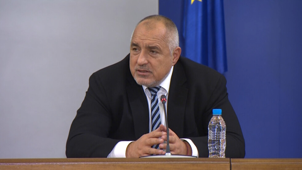 Бойко Борисов: В тази тежка ситуация продължаваме да подпомагаме производителите