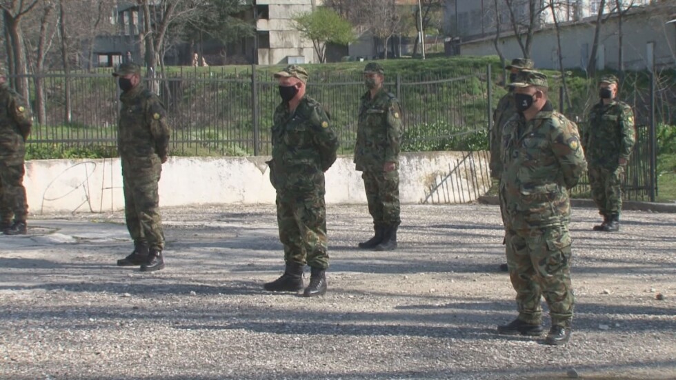 Армията в готовност да се включи в помощ на полицията заради кризата с COVID-19