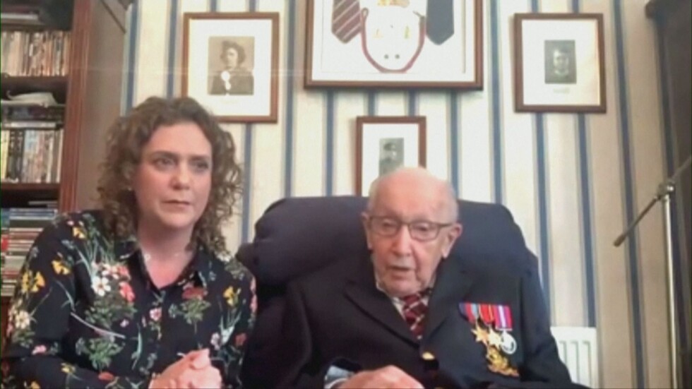 99-годишен британски ветеран събра 2,5 млн. паунда за медиците, борещи се с COVID-19 