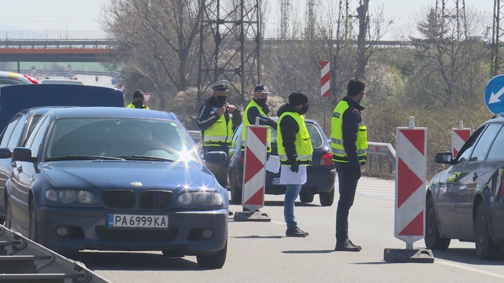 Младен Маринов: Над 5000 автомобила са върнати от полицейските служители