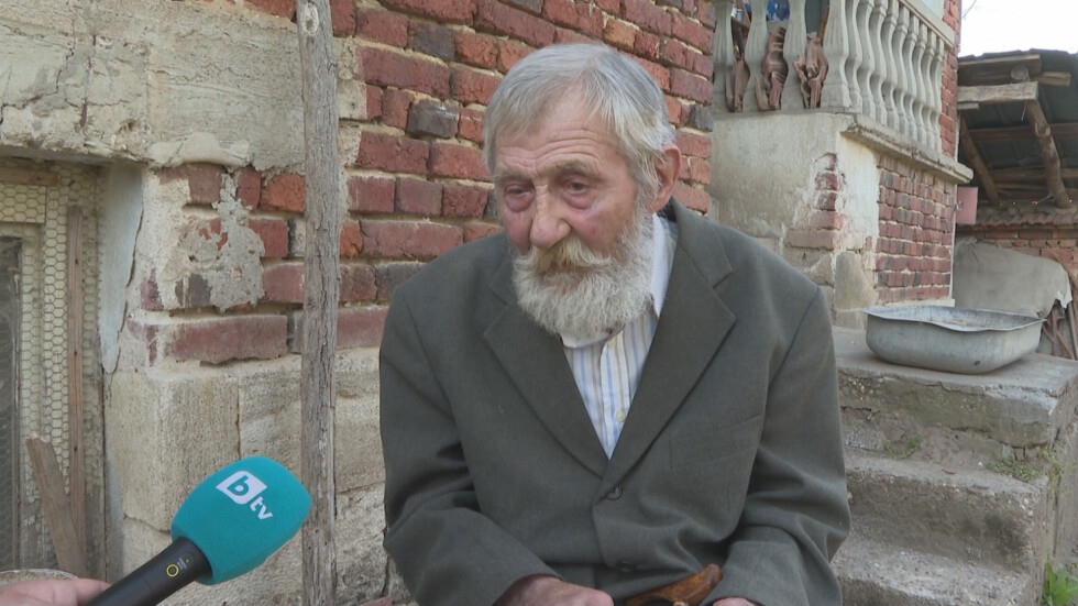 81-годишен фелдшер от Врачанско дари пенсията си на болницата във Видин
