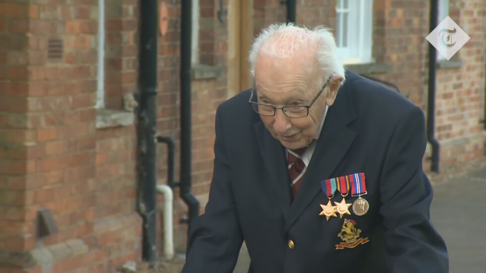 100-годишен британски ветеран държи челни позиции в класацията на „АйТюн“