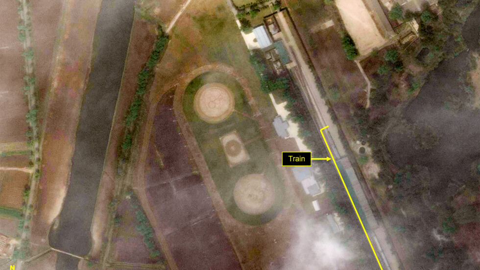 Влак на Ким Чен-ун е забелязан на сателитни снимки в курортен град в Северна Корея