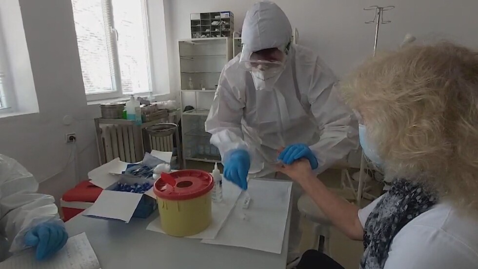 Франция планира да прави до 700 000 теста на седмица за коронавирус от 11 май
