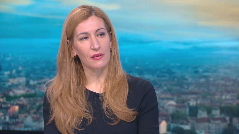 Ангелкова: Няма основание за моята оставка