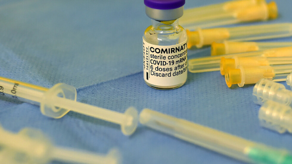 В САЩ разрешиха ваксиниране с "Пфайзер" на деца между 12 и 15 г.