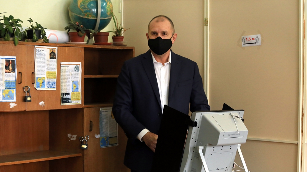 Румен Радев: Изборите трябваше да са още миналата година