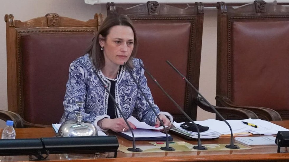 Ива Митева е новият председател на парламента