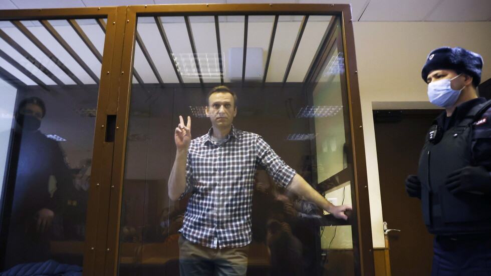 Здравословното състояние на Навални: Сътрудници на руския опозиционер очакват лоши новини